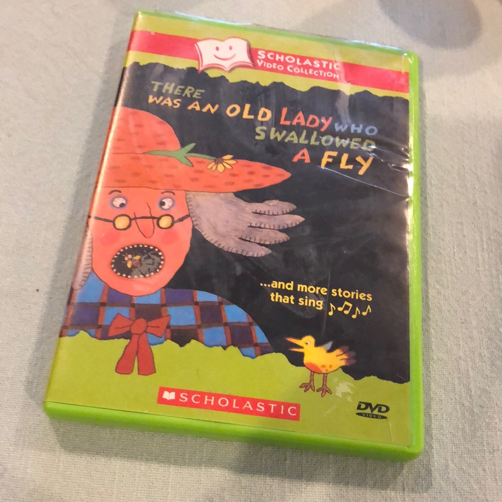 Scholastic-There was an old lady who swallowed a fly DVD—EUC